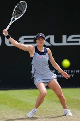 Lexus Nottingham Open - Day Six Viktorija Golubic competes during her semi-final singles match at the 2026 Lexus Nottingham Open Women s tennis tournament at the Nottingham Tennis Centre in Nottingham, England, on June 20, 2026. Nottingham Great Britain United Kingdom  Copyright: xOwenxHammondx originalFilename:hammond-2026lexu260620_npmxk.jpg