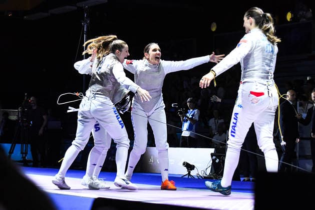 ESCRIME : Championnat d Europe Antony 2026 - 20 06 2026 Les escrimeuses Italiennes cÃ lebrent leur sacre de championnes d™Europe en fleuret par equipe AntonyFrance  Copyright: xBaptistexAutissierx