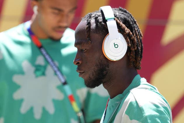 Parfait Guiagon (Elfenbeinküste, Ivory Coast, Cote d Ivoire, 25) mit nicht abgeklebten Kopfhörern - Toronto 20.06.2026: Deutschland vs. Elfenbeinküste, Toronto Stadium, World Cup 26 Gruppe E 2. Spieltag *** Parfait Guiagon, Ivory Coast, Côte dIvoire, 25, with headphones still attached, Toronto, June 20, 2026, Germany vs. Ivory Coast, Toronto Stadium, World Cup 26, Group E, Matchday 2,detected_source_language