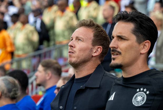 Fußball, Herren, FIFA World Cup, WM, Weltmeisterschaft, Fussball 2026, Spiel in Toronto (Gruppe E, 2. Spieltag), Deutschland - Elfenbeinküste, v. l. Trainer Julian Nagelsmann (Deutschland), Co-Trainer Benjamin Hübner (Deutschland), 20.06. 2026, *** Soccer, Mens, 2026 FIFA World Cup, Group E match in Toronto, Matchday 2, Germany vs. Ivory Coast, from left Copyright: xMatthiasxKochx