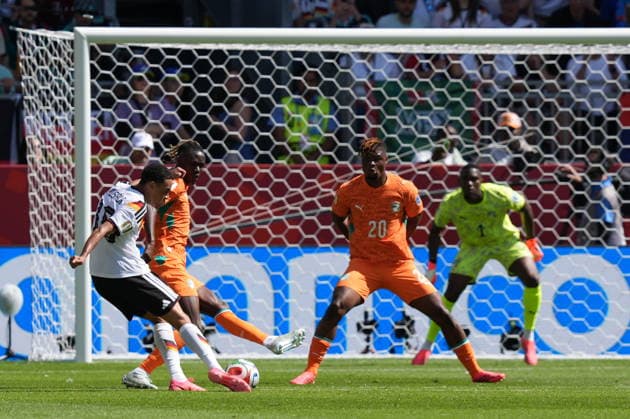 Germany v Ivory Coast - FIFA World Cup, WM, Weltmeisterschaft, Fussball 2026 - Group E TORONTO, CANADA - JUNE 20: Musiala of Germany in action against Emmanuel Agbadou of Ivory Coast during the 2026 FIFA World Cup First Stage Group E match between Germany and Ivory Coast at Toronto Stadium (BMO Field) in Toronto, Ontario, Canada on June 20, 2026. Mert Alper Dervis Anadolu Ontario Canada. Editorial use only. Please get in touch for any other usage.  Copyright: x2026xAnadoluxMertxAlperxDervisx