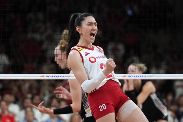 Turkiye v Germany - 2026 FIVB Volleyball Nations League ANKARA, TURKIYE - JUNE 20: Yaprak Erkek (20) of Turkiye celebrates after scoring a point during the 2026 FIVB Volleyball Nations League Phase 2 match between Turkiye and Germany at the Ankara Sports Hall in Ankara, Turkiye on June 20, 2026. Dilara Irem Sancar Anadolu Ankara Turkey. Editorial use only. Please get in touch for any other usage.  Copyright: x2026xAnadoluxDilaraxIremxSancarx