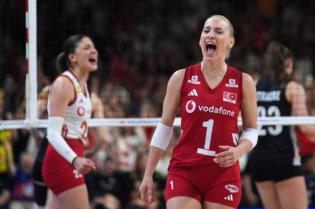 Turkiye v Germany - 2026 FIVB Volleyball Nations League ANKARA, TURKIYE - JUNE 20: Gizem Orge (1) of Turkiye celebrates their victory after the 2026 FIVB Volleyball Nations League Phase 2 match between Turkiye and Germany at the Ankara Sports Hall in Ankara, Turkiye on June 20, 2026. Dilara Irem Sancar Anadolu Ankara Turkey. Editorial use only. Please get in touch for any other usage.  Copyright: x2026xAnadoluxDilaraxIremxSancarx