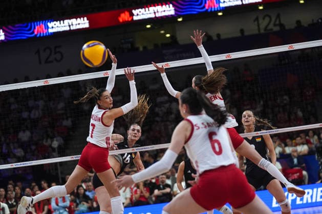 Turkiye v Germany - 2026 FIVB Volleyball Nations League ANKARA, TURKIYE - JUNE 20: Hande Baladin (7) of Turkiye in action against Anastasia Cekulaev (16) of Germany during the 2026 FIVB Volleyball Nations League Phase 2 match between Turkiye and Germany at the Ankara Sports Hall in Ankara, Turkiye on June 20, 2026. Dilara Irem Sancar Anadolu Ankara Turkey. Editorial use only. Please get in touch for any other usage.  Copyright: x2026xAnadoluxDilaraxIremxSancarx
