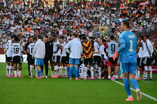 FIFA World Cup, WM, Weltmeisterschaft, Fussball 2026 - Group E - Germany vs Ivory Coast Players of Germany gather for the first hydration break during the FIFA World Cup 2026 group stage match Germany against Ivory Coast, in Toronto, Canada, 20 June 2026. TORONTO United States  Copyright: xEDUARDOxLIMAx
