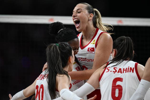 Turkiye v Germany - 2026 FIVB Volleyball Nations League ANKARA, TURKIYE - JUNE 20: Players of Turkiye celebrate after winning the 2026 FIVB Volleyball Nations League Phase 2 match between Turkiye and Germany at the Ankara Sports Hall in Ankara, Turkiye on June 20, 2026. Akin Celiktas Anadolu Ankara Turkey. Editorial use only. Please get in touch for any other usage.  Copyright: x2026xAnadoluxAkinxCeliktasx