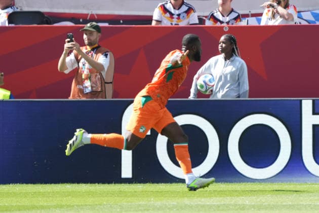 celebrate the goal, Torjubel zum 0:1 Franck Kessie (Elfenbeinküste, Ivory Coast, Cote d Ivoire, 8) - Toronto 20.06.2026: Deutschland vs. Elfenbeinküste, Toronto Stadium, World Cup 26 Gruppe E 2. Spieltag *** celebrate the goal, goal celebration for the 0-1 by Franck Kessie, Ivory Coast, Côte dIvoire, June 20, 2026, Toronto, Germany vs. Ivory Coast, Toronto Stadium, World Cup 2026, Group E, Matchday 2,detected_source_language