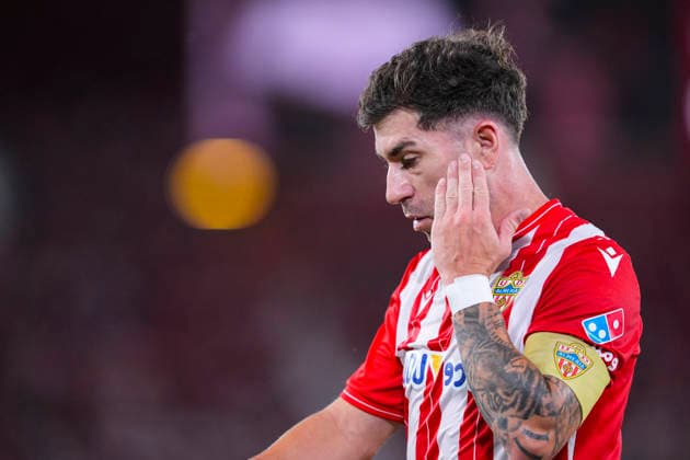 June 20, 2026, Almeria, Almeria, SPAIN: Adrian Embarba of UD Almeria gestures during the Liga Hypermotion, second leg of the Playoff for LaLiga EA Sports promotion, football match played between UD Almeria and Malaga CF at UD Almeria stadium on June 20, 2026, in Almeria, Spain. Almeria SPAIN - ZUMAa181 20260620_zaa_a181_078 Copyright: xJoaquinxCorcherox