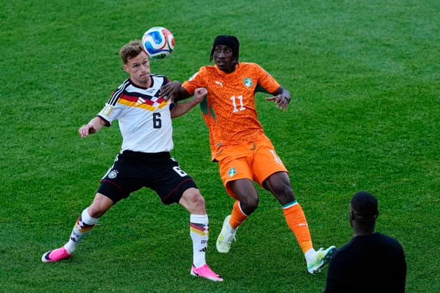 June 20, 2026, Toronto, On, CANADA: Germany s Joshua Kimmich (6) and Ivory Coast s Yan Diomande (11) vie for the ball during the first half of a World Cup Group E soccer match, in Toronto, on Saturday, June 20, 2026. Canada News - June 20, 2026  - ZUMAc35_ 20260620_zaf_c35_053 Copyright: xChrisxYoungx