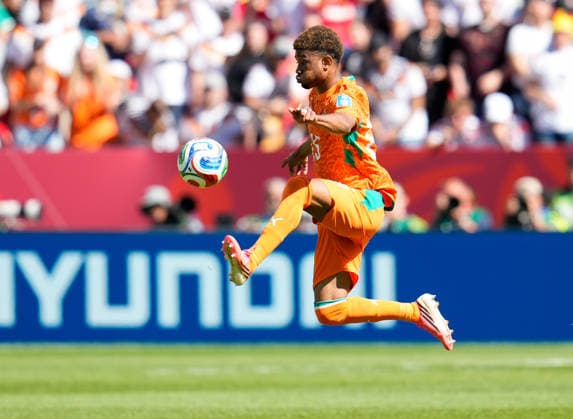 Amad Diallo (Elfenbeinkueste, 15) am Ball. CAN, FIFA Weltmeisterschaft, Deutschland vs Elfenbeinkueste, Toronto, 20.06.2026 CAN, FIFA Weltmeisterschaft, Deutschland vs Elfenbeinkueste, Toronto, 20.06.2026 Toronto *** Amad Diallo, Ivory Coast, 15, on the ball, CAN, FIFA World Cup, Germany vs. Ivory Coast, Toronto, June 20, 2026, CAN, FIFA World Cup, Germany vs. Ivory Coast, Toronto, June 20, 2026, Toronto,detected_source_language Copyright: xEibner-Pressefoto ScottxColemanx EP_SCN