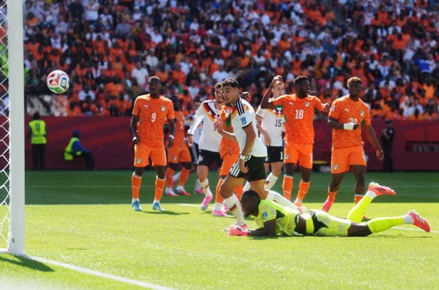June 20, 2026, Toronto, On, CANADA: Germany s Aleksandar Pavlovic (5) watches his ball go in to the net after colliding with Ivory Coast goalkeeper Yahia Fofana (1) during the first half of a World Cup Group E soccer match, in Toronto, on Saturday, June 20, 2026. The goal was disallowed. Canada News - June 20, 2026  - ZUMAc35_ 20260620_zaf_c35_071 Copyright: xNathanxDenettex