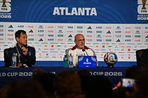 Luis de la Fuente Holds Pre-Match press conference, PK, Pressekonferenz in Atlanta ATLANTA, GEORGIA, USA JUNE 20, 2026: Spain national team, Nationalteam head coach Luis de la Fuente attends a press conference at Mercedes-Benz Stadium in Atlanta, Georgia, ahead of Spain s FIFA World Cup, WM, Weltmeisterschaft, Fussball 2026 Group H match against Saudi Arabia. ATLANTA United States of America Copyright: x xwalidxibrahimx xJNAxPressx