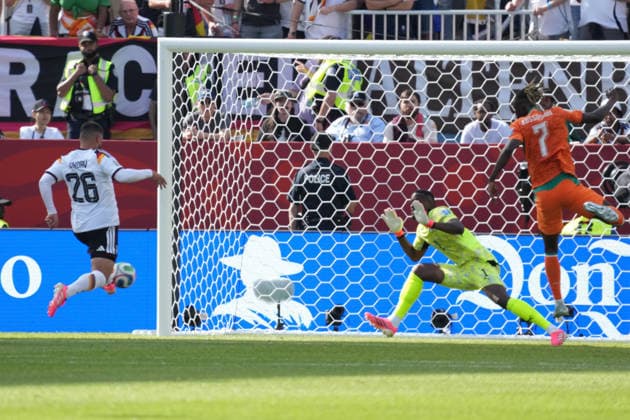 Deniz Undav (Deutschland Germany) erzielt das Tor zum 1:1 gegen Torwart Goalie Yahia Fofana (Elfenbeinküste, Ivory Coast, Cote d Ivoire, 1) - Toronto 20.06.2026: Deutschland vs. Elfenbeinküste, Toronto Stadium, World Cup 26 Gruppe E 2. Spieltag