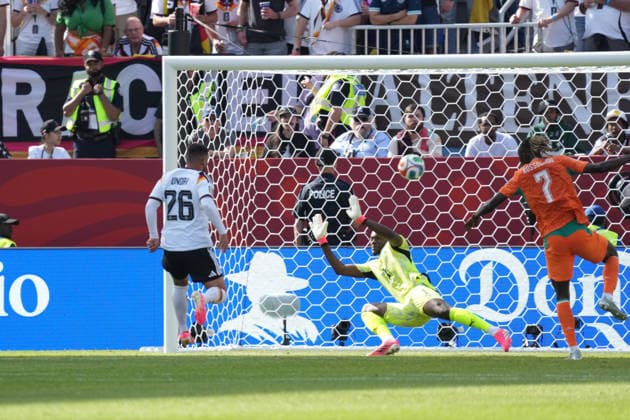 Deniz Undav (Deutschland Germany) erzielt das Tor zum 1:1 gegen Torwart Goalie Yahia Fofana (Elfenbeinküste, Ivory Coast, Cote d Ivoire, 1) - Toronto 20.06.2026: Deutschland vs. Elfenbeinküste, Toronto Stadium, World Cup 26 Gruppe E 2. Spieltag