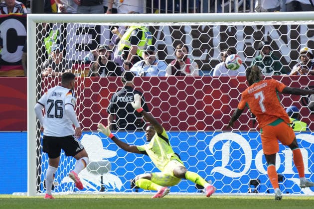 Deniz Undav (Deutschland Germany) erzielt das Tor zum 1:1 gegen Torwart Goalie Yahia Fofana (Elfenbeinküste, Ivory Coast, Cote d Ivoire, 1) - Toronto 20.06.2026: Deutschland vs. Elfenbeinküste, Toronto Stadium, World Cup 26 Gruppe E 2. Spieltag