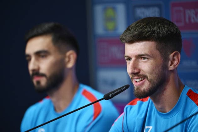 Alexandria, 200626. Croatian players at the press conference, PK, Pressekonferenz of the Croatian national football team at the training center of the World Cup base camp, located at the Episcopal High School. On photo: Josip Sutalo i Petar Sucic. Photo: Boris Kovacev CROPIX *** Local Caption *** Konferencija za medije hrvatske nogometne reprezentacije u trening centru baznog kampa Svjetskog nogometnog prvenstva, smjestenom u Episkopalnoj gimnaziji. Copyright: xxBorisxKovacevx xCROPIXx sutalo_sucic6-200626