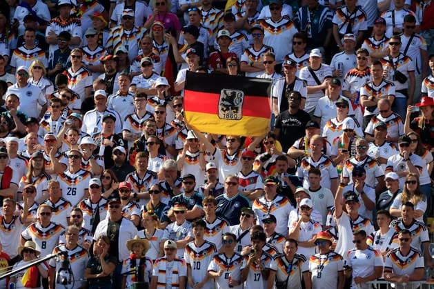 German fans cheer on their team in a Group E match of the 2026 FIFA World Cup, WM, Weltmeisterschaft, Fussball between Germany and Ivory Coast at BMO Stadium in Toronto, Canada, 20 June 2026. FIFA World Cup 2026 - Group E - Germany vs. Ivory Coast !ACHTUNG: NUR REDAKTIONELLE NUTZUNG!  Copyright: xBienvenidoxVelascox GR6372 20260620-55020660330008_1008