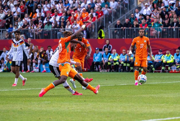 Fußball, Herren, FIFA World Cup, WM, Weltmeisterschaft, Fussball 2026, Spiel in Toronto (Gruppe E, 2. Spieltag), Deutschland - Elfenbeinküste, Deniz Undav (Deutschland) erzielt das Tor zum 2:1 gegen Emmanuel Agbadou (Elfenbeinküste), 20.06. 2026,