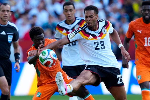 June 20, 2026, Toronto, On, CANADA: Germany s Felix Nmecha (23) vies for the ball with Ivory Coast s Christ Inao Oulai (26) during the first half of a World Cup Group E soccer match, in Toronto, on Saturday, June 20, 2026. Canada News - June 20, 2026  - ZUMAc35_ 20260620_zaf_c35_102 Copyright: xFrankxGunnx