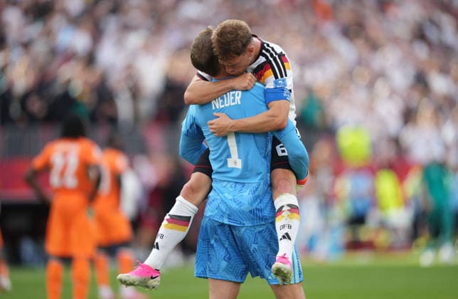 Manuel Neuer (Germany) and Joshua Kimmich (Germany) with post game celebration during Germany v Cote D Ivoire, Group E FIFA World Cup, WM, Weltmeisterschaft, Fussball 2026, Toronto Stadium, Toronto, Canada on June 20, 2026. Thor Wegner DeFodi Images. (Photo by DeFodi Images) -