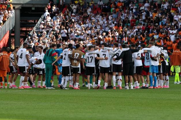 Schlussjubel, Die Mannschaft feiert ihren Sieg, Deutschland vs. Elfenbeinkueste, Fussball, FIFA, Weltmeisterschaft 2026, Gruppenphase, 20.06.2026 Toronto Ontario Kanada