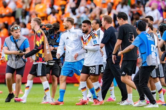 FIFA Fussball Weltmeisterschaft 2026, Gruppe E, Spiel 2, Deutschland vs Elfenbeinküste, 20.06.2026 im Toronto Stadium, Toronto Deniz Undav (Deutschland) wird gefeiert nach Abpfiff von Julian Nagelsmann (Deutschland) Oliver Baumann (Deutschland) Maximilian Beier (Deutschland) Pascal Gross (Deutschland) David Raum (Deutschland) Leon Goretzka (Deutschland)