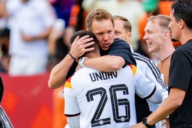 FIFA Fussball Weltmeisterschaft 2026, Gruppe E, Spiel 2, Deutschland vs Elfenbeinküste, 20.06.2026 im Toronto Stadium, Toronto Deniz Undav (Deutschland) wird gefeiert nach Abpfiff von Julian Nagelsmann (Deutschland) Oliver Baumann (Deutschland) Maximilian Beier (Deutschland) Pascal Gross (Deutschland) David Raum (Deutschland) Leon Goretzka (Deutschland)