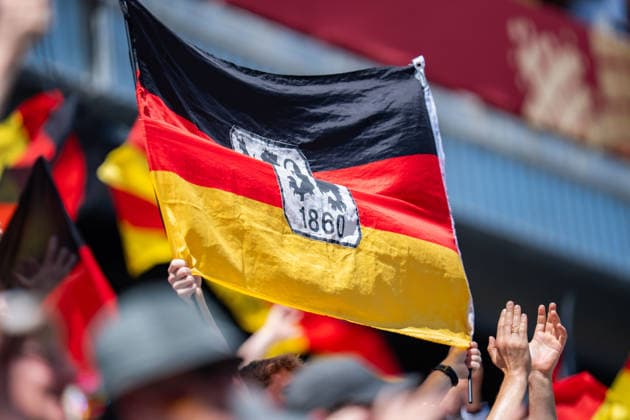 FIFA Fussball Weltmeisterschaft 2026, Gruppe E, Spiel 2, Deutschland vs Elfenbeinküste, 20.06.2026 im Toronto Stadium, Toronto Deutsche Fans Deutschland Fahnen