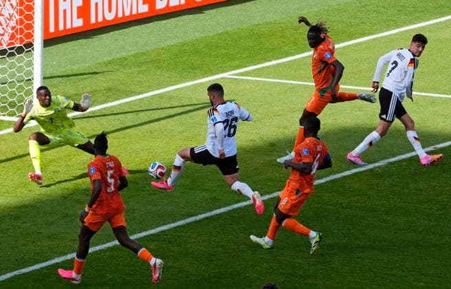 June 20, 2026, Toronto, On, CANADA: Germany s Deniz Undav (26) scores on Ivory Coast goalkeeper Yahia Fofana (1) during the second half of a World Cup Group E soccer match, in Toronto, on Saturday, June 20, 2026. Canada News - June 20, 2026  - ZUMAc35_ 20260620_zaf_c35_129 Copyright: xChrisxYoungx
