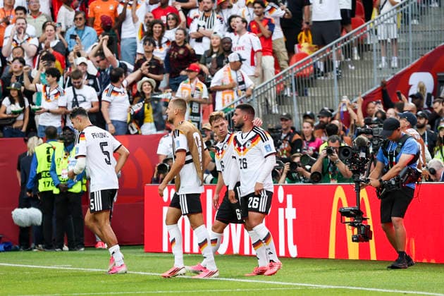 Germany v CÃ te d Ivoire, FIFA World Cup, WM, Weltmeisterschaft, Fussball 2026 Germany forward Deniz Undav (26) scores a GOAL 2-1 and celebrates Germany midfielder Joshua Kimmich (6) during the Germany v CÃ te d Ivoire FIFA WORLD CUP 2026 Group E match at the Toronto Stadium, Toronto, Canada on 20 June 2026 Credit: Phil Duncan Every Second Media Editorial use only. All images are copyright Every Second Media Limited. No images may be reproduced without prior permission. Copyright: xIMAGO EveryxSecondxMediax ESM-2044-0002 PhilxDuncanx xEveryxSecondxMediax