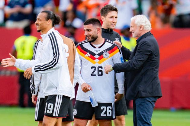FIFA Fussball Weltmeisterschaft 2026, Gruppe E, Spiel 2, Deutschland vs Elfenbeinküste, 20.06.2026 im Toronto Stadium, Toronto Deniz Undav (Deutschland) wird gefeiert nach Abpfiff mit Leroy Sane (Deutschland) und Rudi Völler