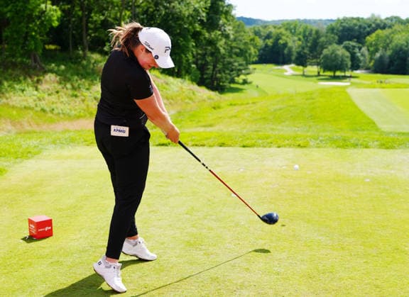 BELMONT, MI - JUNE 20: LPGA, Golf Damen player Lottie Woad plays her tee shot on the 12th hole on June 20, 2026, during the third round of the LPGA Meijer LPGA Classic for Simply Give at Blythefield Country Club in Belmont, Michigan. (Photo by Brian Spurlock Icon Sportswire) GOLF: JUN 20 LPGA Meijer LPGA Classic for Simply Give EDITORIAL USE ONLY Icon2606208