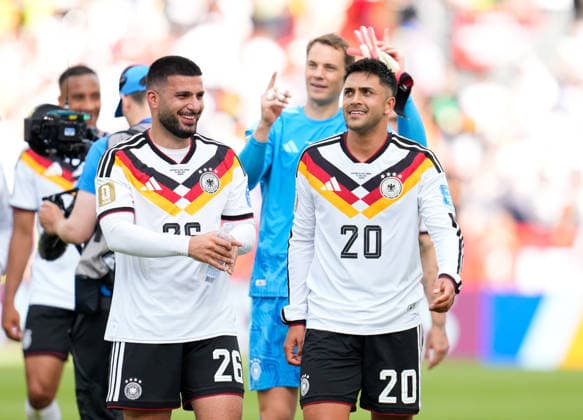 Deniz Undav (Deutschland, 26), Manuel Neuer (Deutschland, 1) und Nadiem Amiri (Deutschland, 20) nach dem Spiel. CAN, FIFA Weltmeisterschaft, Deutschland vs Elfenbeinkueste, Toronto, 20.06.2026 CAN, FIFA Weltmeisterschaft, Deutschland vs Elfenbeinkueste, Toronto, 20.06.2026 Toronto