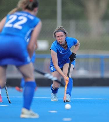 Hockey Hessen - SHV Regionalliga Süd Feld Damen 2025 26 20.06.2026 Höchster THC (blau) - TSV SCHOTT Mainz (ws) v.l. Anna Golenia (Höchster THC) Höchster THC - TSV SCHOTT Mainz *** Hockey Hessen SHV Regional League South Womens Field Hockey 2025 26 20 06 2026 Höchster THC Blue TSV SCHOTT Mainz ws v l Anna Golenia Höchster THC Sport Höchster THC TSV SCHOTT Mainz,detected_source_language