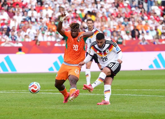 Deniz Undav (Deutschland, 26) schiesst den Ball an Emmanuel Agbadou (Elfenbeinkueste, 20) vorbei und erzielt seinen zweiten Treffer der Partie. CAN, FIFA Weltmeisterschaft, Deutschland vs Elfenbeinkueste, Toronto, 20.06.2026 CAN, FIFA Weltmeisterschaft, Deutschland vs Elfenbeinkueste, Toronto, 20.06.2026 Toronto