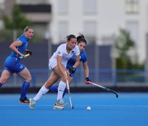 Hockey Hessen - SHV Regionalliga Süd Feld Damen 2025 26 20.06.2026 Höchster THC (blau) - TSV SCHOTT Mainz (ws) v.l. Hannah Echternach-Fricke (Mainz), Ana de Una Hernandez (Höchster THC) Höchster THC - TSV SCHOTT Mainz *** Hockey Hessen SHV Regional League South Womens Field Hockey 2025 26 20 06 2026 Höchster THC Blue TSV SCHOTT Mainz ws v l Hannah Echternach Fricke Mainz, Ana de Una Hernandez Höchster THC Sport Höchster THC TSV SCHOTT Mainz,detected_source_language