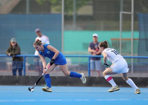 Hockey Hessen - SHV Regionalliga Süd Feld Damen 2025 26 20.06.2026 Höchster THC (blau) - TSV SCHOTT Mainz (ws) v.l. Luisa Weber (Höchster THC), Rahel Heß (Mainz) Höchster THC - TSV SCHOTT Mainz *** Hockey Hessen SHV Regional League South Womens Field Hockey 2025 26 20 06 2026 Höchster THC Blue TSV SCHOTT Mainz ws v l Luisa Weber Höchster THC, Rahel Heß Mainz Sport Höchster THC TSV SCHOTT Mainz,detected_source_language