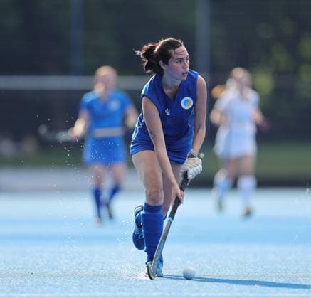 Hockey Hessen - SHV Regionalliga Süd Feld Damen 2025 26 20.06.2026 Höchster THC (blau) - TSV SCHOTT Mainz (ws) v.l. Sofia Gibney (Höchster THC) Höchster THC - TSV SCHOTT Mainz *** Hockey Hessen SHV Regional League South Womens Field Hockey 2025 26 20 06 2026 Höchster THC Blue TSV SCHOTT Mainz (left to right) Sofia Gibney Höchster THC Sport Höchster THC TSV SCHOTT Mainz,detected_source_language