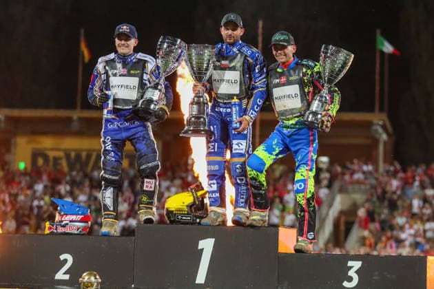 Wroclaw 20.06.2026. Zuzel FIM indywidualne mistrzostwa swiata na zuzlu sezon 2026 --- FIM Speedway Grand Prix season 2026 nz Bartosz Zmarzlik, Robert Lambert, Michael Jepsen Jensen Fot. Kacper Staniec NEWSPIX.PL --- newspix.pl POLAND OUT! 