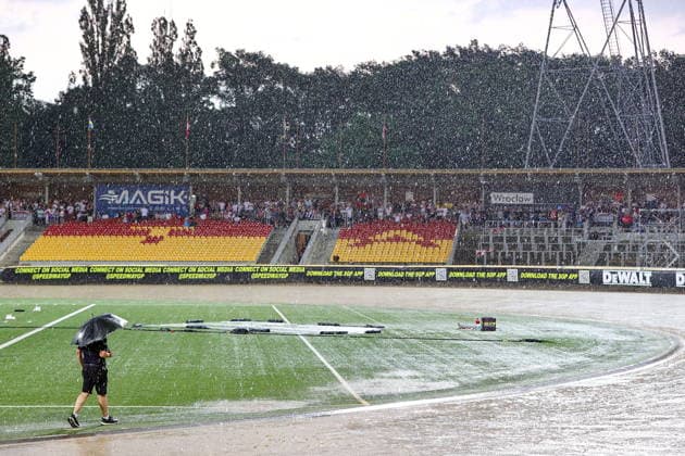 20.06.2026 WROCLAW (POLAND) - STADION OLIMPIJSKI, ZUZEL (SPEEDWAY), INDYWIDUALNE MISTRZOSTWA SWIATA (FIM SPEEDWAY World Championship, WM, Weltmeisterschaft GRAND PRIX 2026) - DEWALT FIM SPEEDWAY GRAND PRIX OF POLAND - WROCLAW NZ OPAD DESZCZU NAD STADIONEM FOTO PAWEL WILCZYNSKI CYFRASPORT NEWSPIX.PL --- newspix.pl POLAND OUT! 