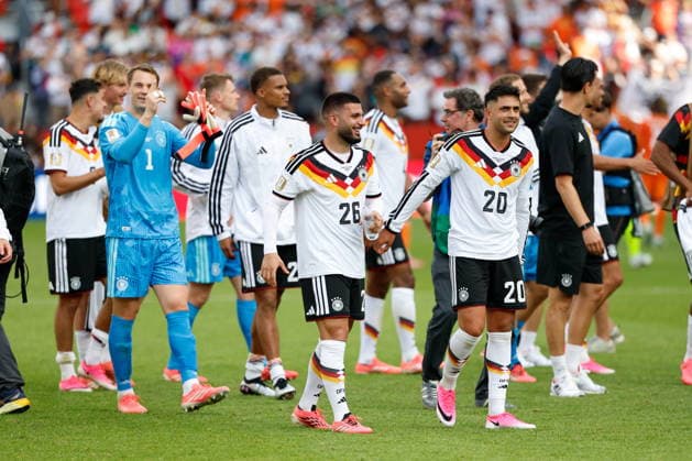 TORONTO STADIUM TORONTO ONTARIO KANADA 20.06.2026 FIFA MISTRZOSTWA SWIATA 2026 W PILKA NOZNA W KANADA MECZ GRUPA E GERMANY I COTE DIVOIRE FIFA World Cup, WM, Weltmeisterschaft, Fussball 2026 Group E match between Germany and CÃ te d Ivoire at Toronto Stadium in Toronto Canada on June 20, 2026 in Toronto, Ontario, Canada. N Z Germany players celebrates after match Germany goalkeeper Manuel Neuer (1) Germany forward Deniz Undav (26) Germany midfielder Nadiem Amiri (20) FOT. KAMIL KRZACZYNSKI NEWSPIX.PL --- newspix.pl POLAND OUT!  KSK