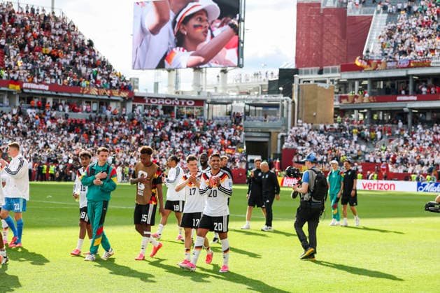 Germany v CÃ te d Ivoire, FIFA World Cup, WM, Weltmeisterschaft, Fussball 2026 Germany midfielder Nadiem Amiri (20) Germany midfielder Florian Wirtz (17) celebrate winning after the Germany v CÃ te d Ivoire FIFA WORLD CUP 2026 Group E match at the Toronto Stadium, Toronto, Canada on 20 June 2026 Credit: Phil Duncan Every Second Media Editorial use only. All images are copyright Every Second Media Limited. No images may be reproduced without prior permission. Copyright: xIMAGO EveryxSecondxMediax ESM-2044-0012 PhilxDuncanx xEveryxSecondxMediax