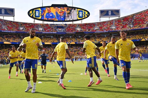 FIFA World Cup, WM, Weltmeisterschaft, Fussball 2026 - Group E - Ecuador vs Curacao Players of Curacao warm up ahead of the FIFA World Cup 2026 group stage match Ecuador against Curacao, in Kansas City, USA, 20 June 2026. KANSAS CITY United States  Copyright: xAMYxKONTRASx