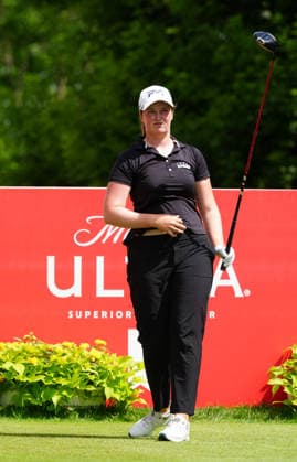 BELMONT, MI - JUNE 20: LPGA, Golf Damen player Lottie Woad plays her tee shot on the 10th hole on June 20, 2026, during the third round of the LPGA Meijer LPGA Classic for Simply Give at Blythefield Country Club in Belmont, Michigan. (Photo by Brian Spurlock Icon Sportswire) GOLF: JUN 20 LPGA Meijer LPGA Classic for Simply Give EDITORIAL USE ONLY Icon26062032