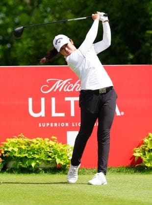 BELMONT, MI - JUNE 20: LPGA, Golf Damen player Jing Yan plays her tee shot on the 10th hole on June 20, 2026, during the third round of the LPGA Meijer LPGA Classic for Simply Give at Blythefield Country Club in Belmont, Michigan. (Photo by Brian Spurlock Icon Sportswire) GOLF: JUN 20 LPGA Meijer LPGA Classic for Simply Give EDITORIAL USE ONLY Icon26062038