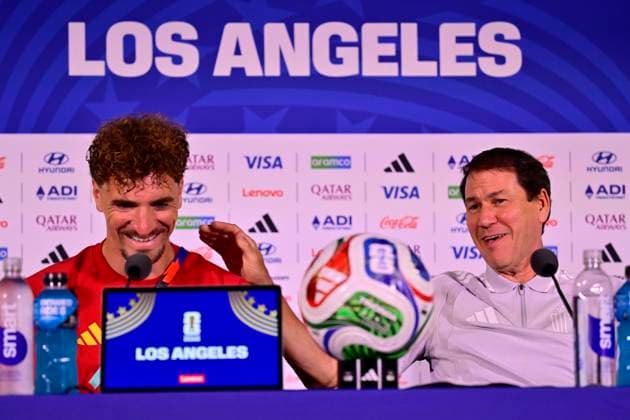 Belgian national football team - FIFA World Cup, WM, Weltmeisterschaft, Fussball 2026 - media activities 20 06 2026 LOS ANGELES, UNITED STATES OF AMERICA - JUNE 20 : Garcia Rudi head coach of Belgium and Meunier Thomas defender of Belgium pictured during a press conference, PK, Pressekonferenz at the SoFi Stadium prior to the Belgium vs Iran match during the 2026 FIFA World Cup on June 20, 2026 in Los Angeles, United States of America, 20 06 2026 Los Angeles United States of America  Copyright: xJanxDexMeuleneirx