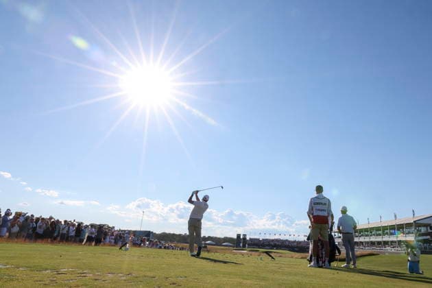 US Open Golf Championship - Round 3 Scottie Scheffler of the U.S. plays a shot during the third round of the 2026 U.S. Open golf tournament at Shinnecock Hills Golf Club in Southampton, New York, Saturday, 20 June 2026. SOUTHAMPTON NEW YORK UNITED STATES  Copyright: xSARAHxYENESELx