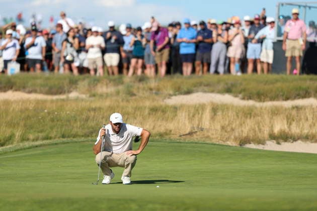 US Open Golf Championship - Round 3 Scottie Scheffler of the U.S. plays a shot during the third round of the 2026 U.S. Open golf tournament at Shinnecock Hills Golf Club in Southampton, New York, Saturday, 20 June 2026. SOUTHAMPTON NEW YORK UNITED STATES  Copyright: xSARAHxYENESELx