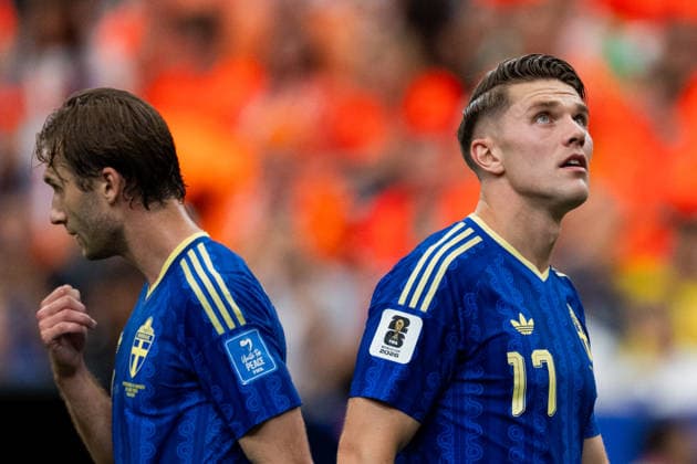 260620 Benjamin Nygren and Viktor Gyökeres of Sweden during the FIFA World Cup, WM, Weltmeisterschaft, Fussball 2026 football match between Netherlands and Sweden on June 20, 2026 in Houston. Photo: Petter Arvidson BILDBYRAN kod PA PA1246 bbeng fotboll football soccer fotball vm fotbolls-vm fotball-vm fotbolls-vm 2026 fifa world cup 2026 sverige sweden sverige a Netherlands nederländerna *** June 20, 2026  Copyright: PETTERxARVIDSON BB260620PA306