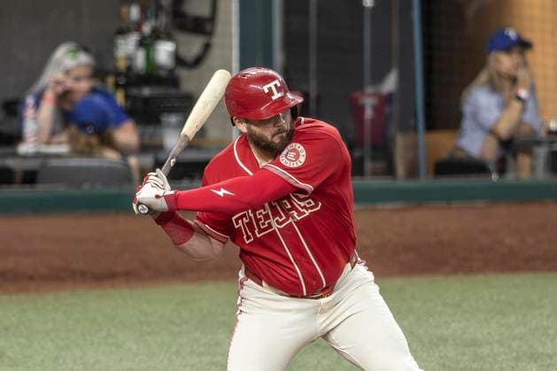June 20, 2026, Arlington, Texas, USA: Texas Rangers first baseman JAKE BURGER (21) a the plate during a MLB, Baseball Herren, USA game between the San Diego Padres and Texas Rangers at Globe Life Field. San Diego wins in extra innings 6-4. Arlington USA - ZUMAf180 20260620_zsp_f180_004 Copyright: xMarkxFannx